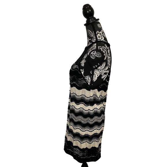 Missoni Knit Racerback Sleeveless Top Chevron Pattern Black Cream IT 48 / US 12 - Picture 9 of 12